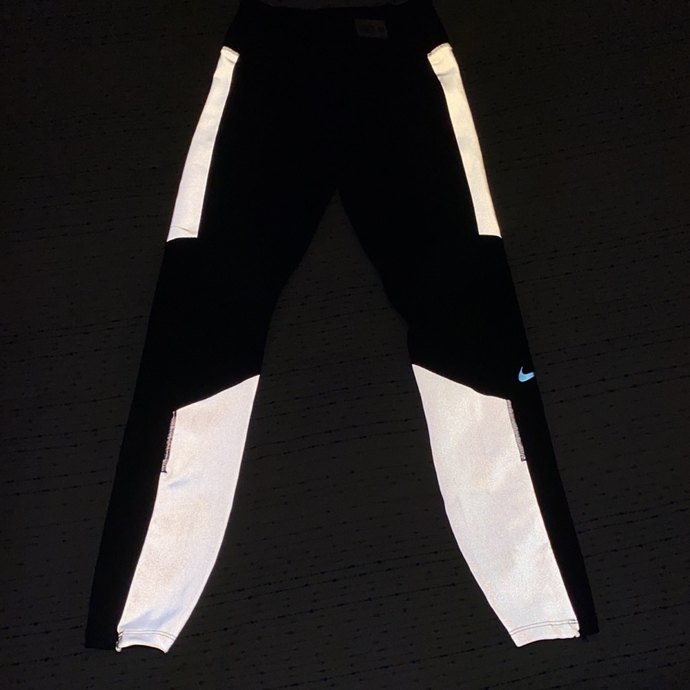 Nike Epic Lux Tight Fit - Picture 3 of 14